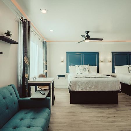 Blufftop Inn & Suites - Wharf/Restaurant District 모로베이 외부 사진