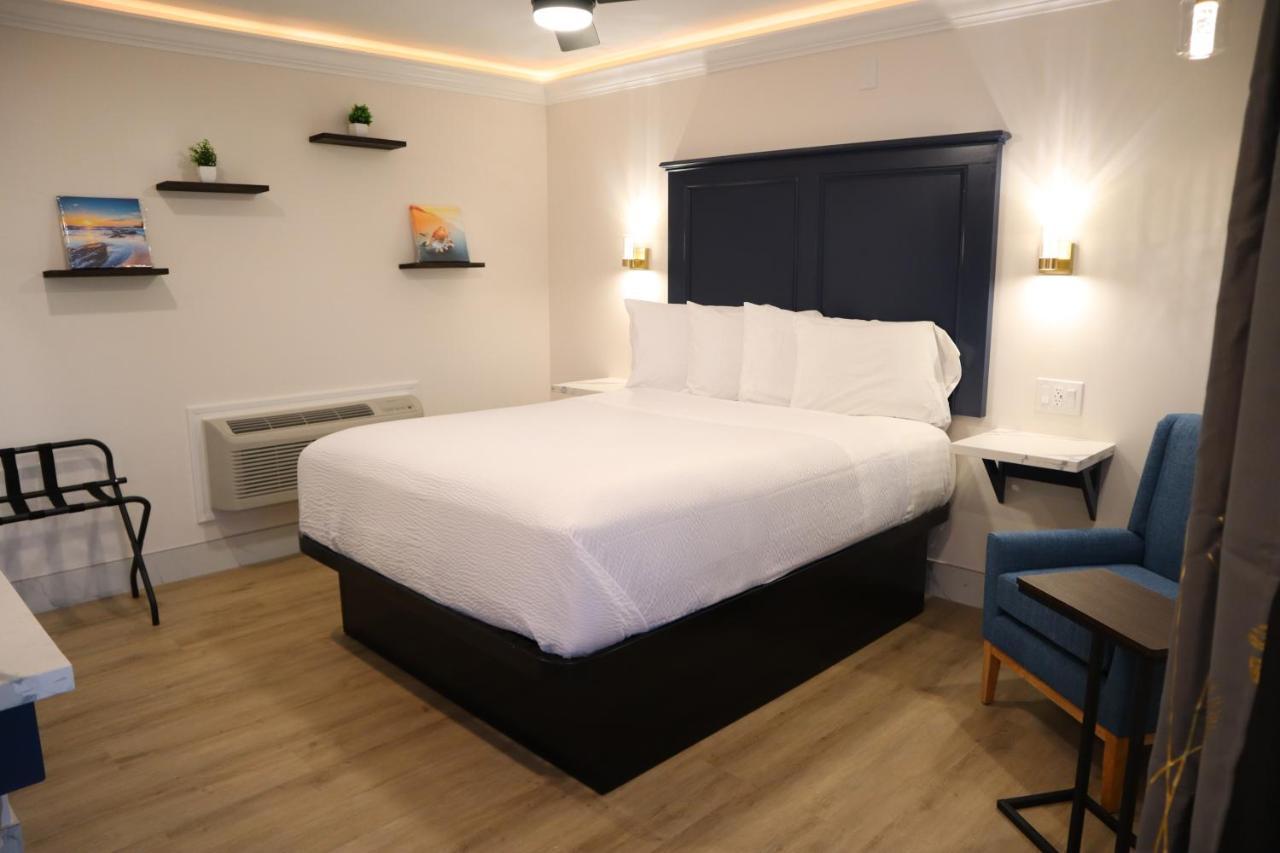 Blufftop Inn & Suites - Wharf/Restaurant District 모로베이 외부 사진