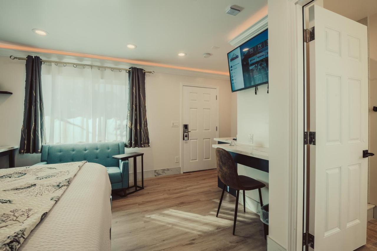 Blufftop Inn & Suites - Wharf/Restaurant District 모로베이 외부 사진