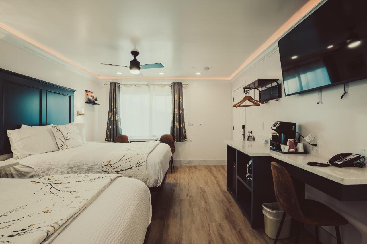 Blufftop Inn & Suites - Wharf/Restaurant District 모로베이 외부 사진