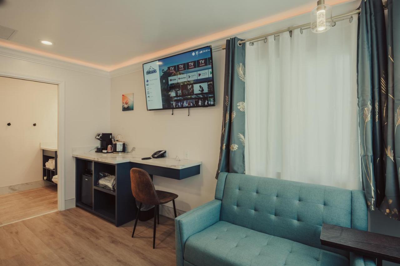 Blufftop Inn & Suites - Wharf/Restaurant District 모로베이 외부 사진